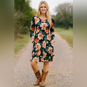 Twelve Months Women’s Long Sleeve Floral Dress Knee Length Side Pockets Size M